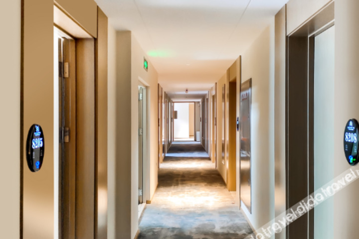 Hotel Interior 6 of 22