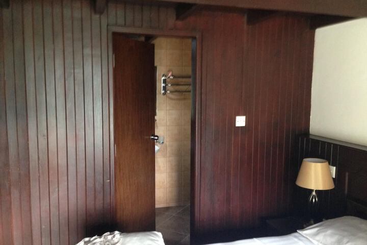 Room 20 of 46