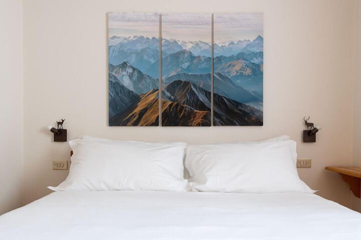 Room 25 of 46