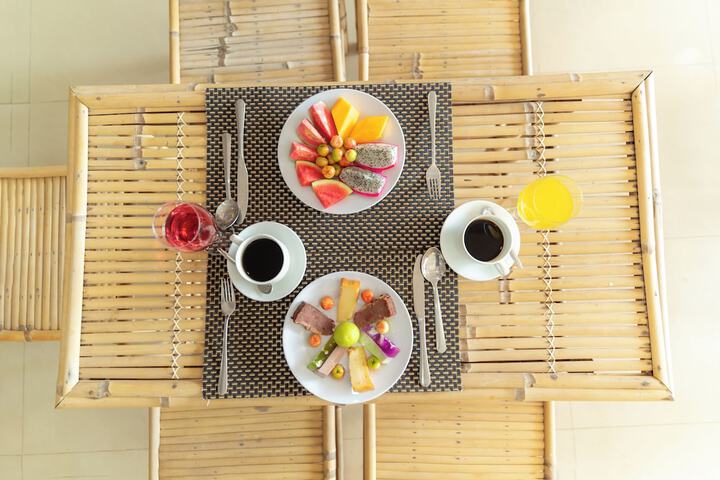 Breakfast/Coffee Service 35 of 42