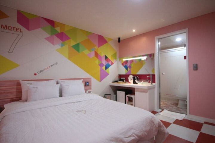 Room 60 of 126