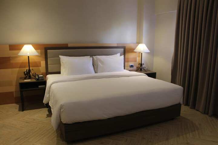 Room 11 of 31