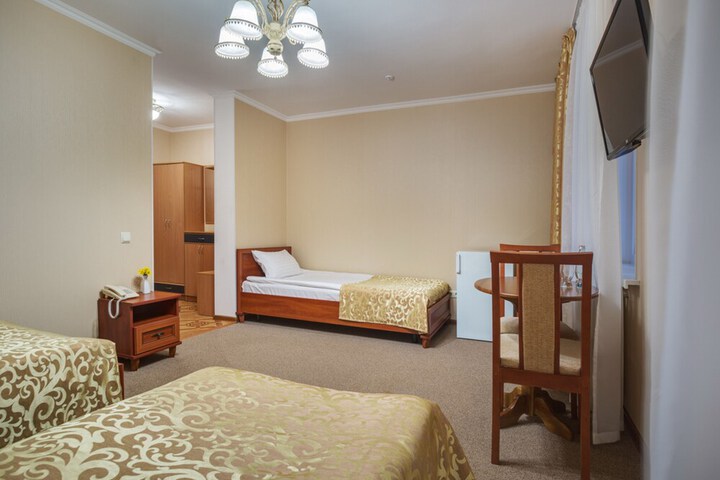 Room 10 of 75
