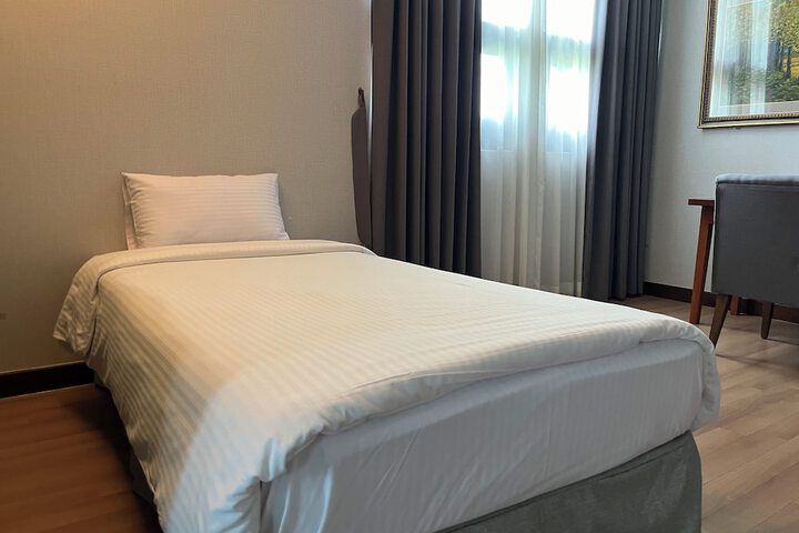 Room 15 of 21