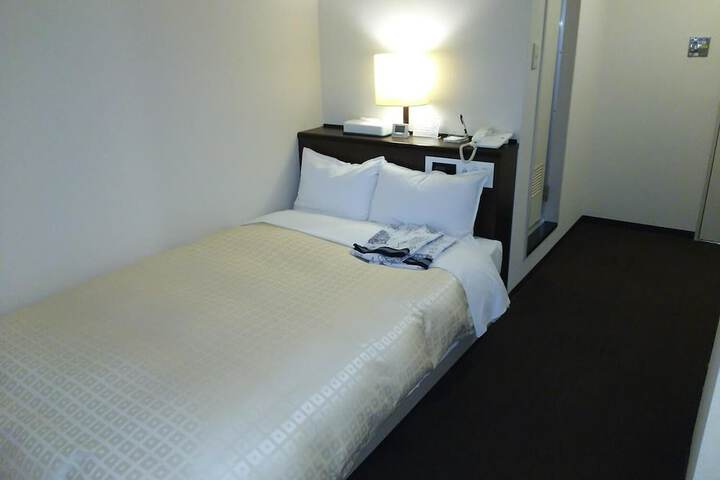 Room 12 of 31