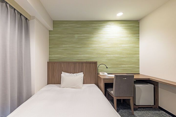 Room 20 of 120
