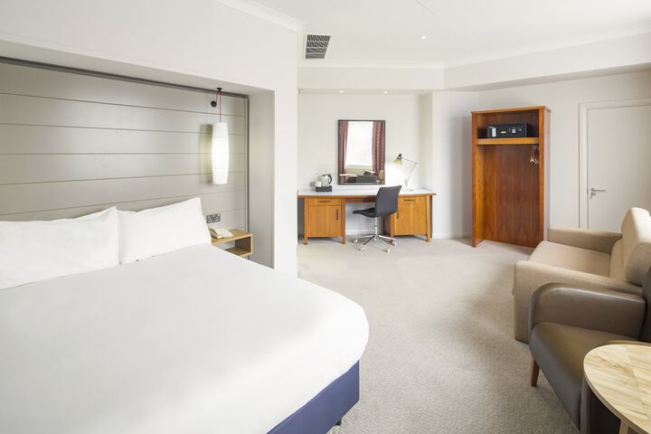 Room 19 of 65