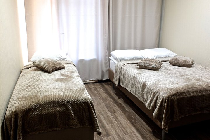 Room 42 of 68