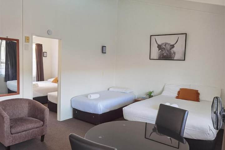 Room 42 of 84