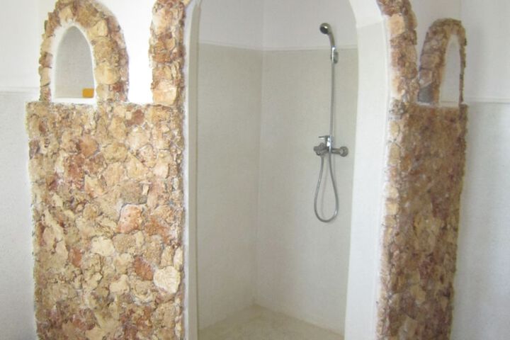 Room 8 of 21