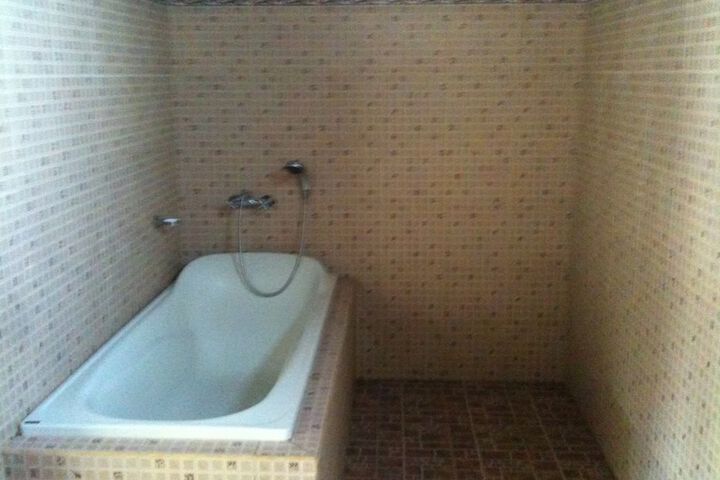 Room 18 of 30