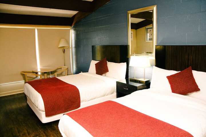Room 9 of 131