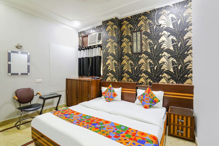 Room 27 of 41
