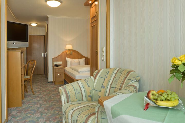 Room 5 of 36