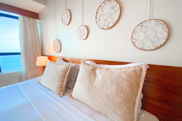 Room 7 of 25