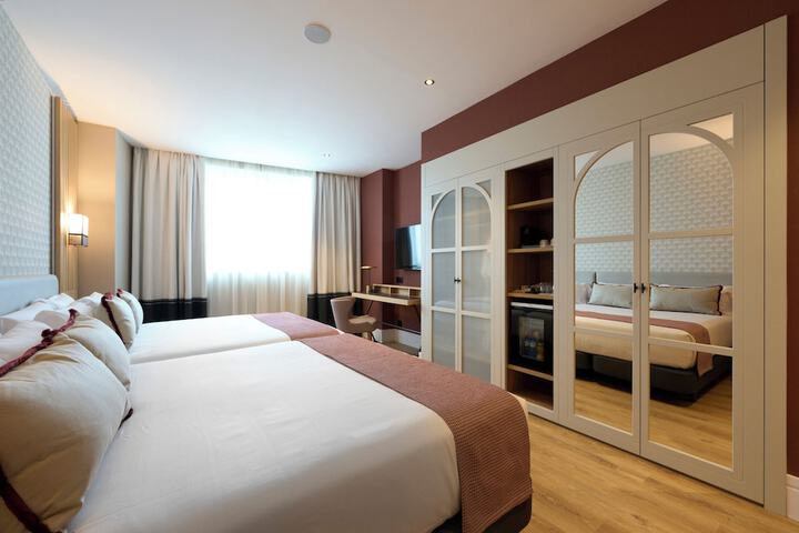 Room 55 of 116