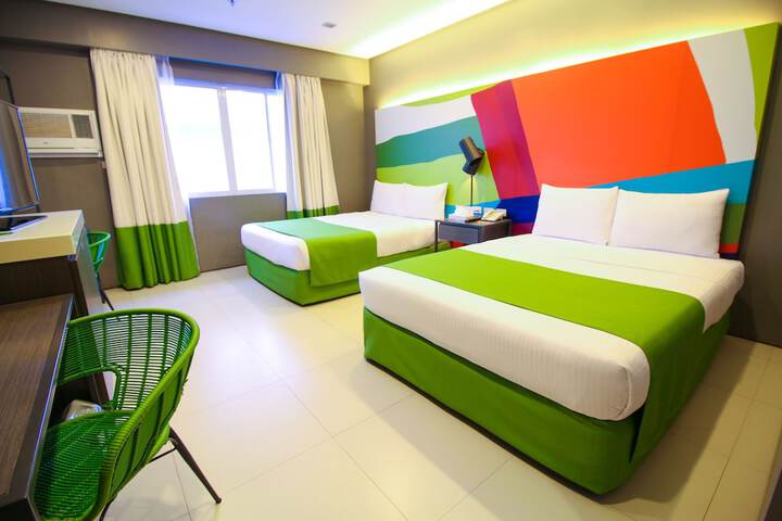 Room 30 of 61