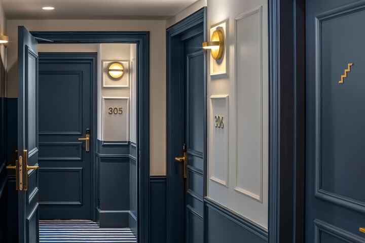 Ballroom/Hall 84 of 119