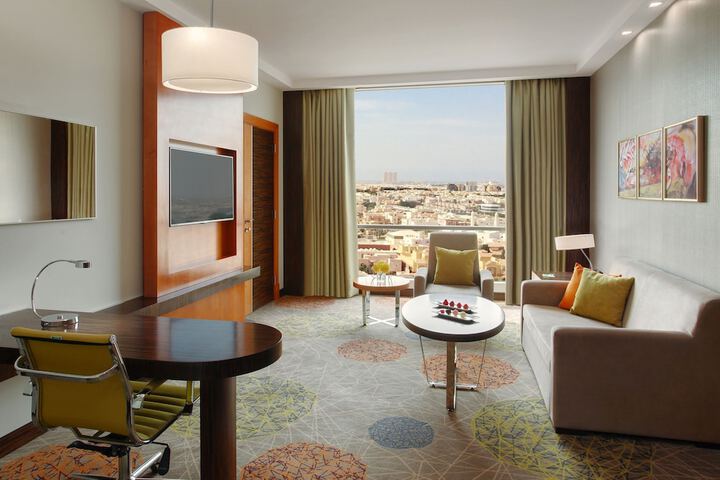 Room 10 of 42