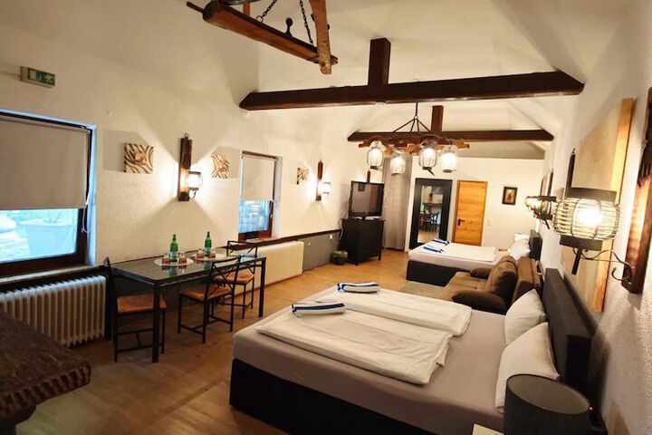 Room 9 of 20