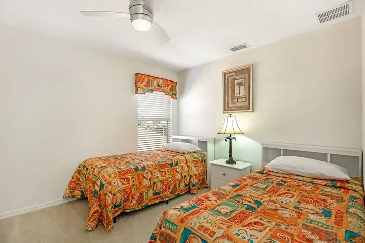 Room 2 of 20