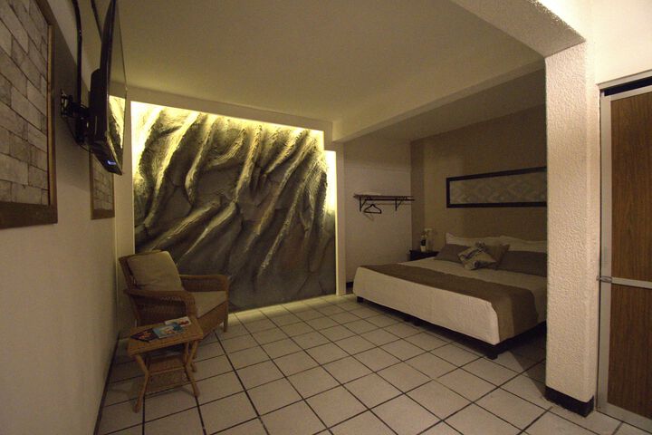 Room 27 of 47