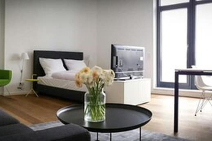 Room 12 of 48