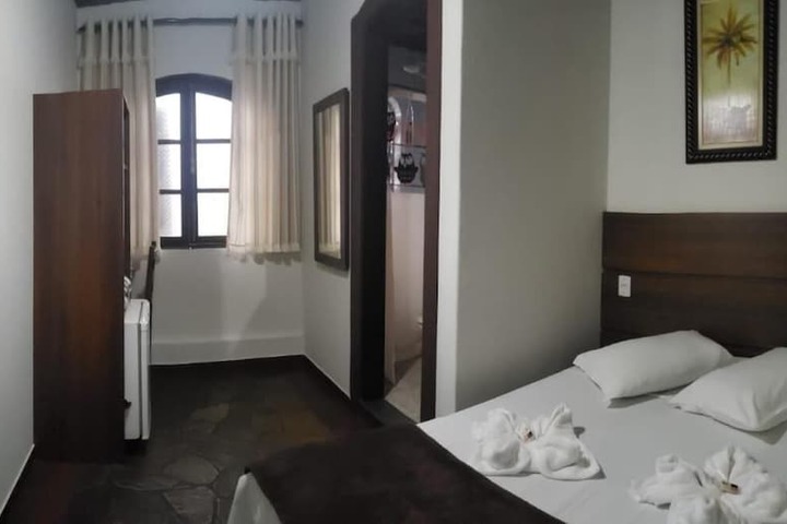 Room 7 of 34