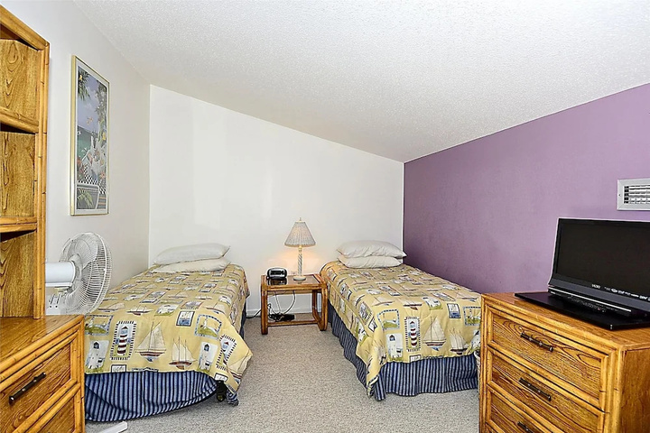 Room 3 of 24
