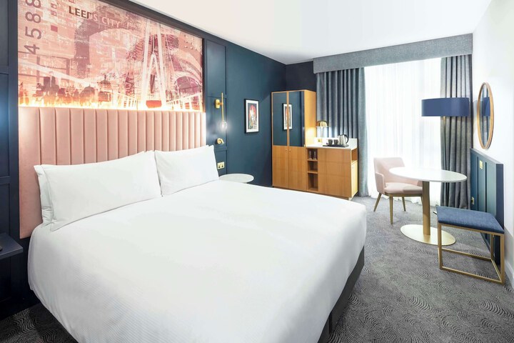 Room 12 of 92