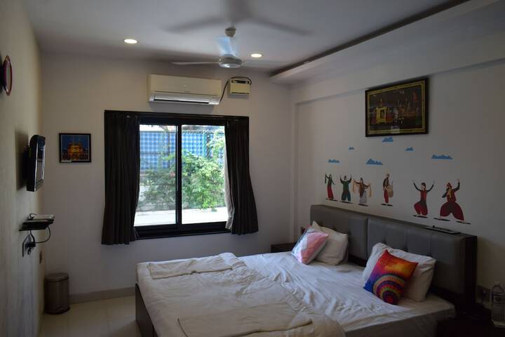 Room 29 of 144