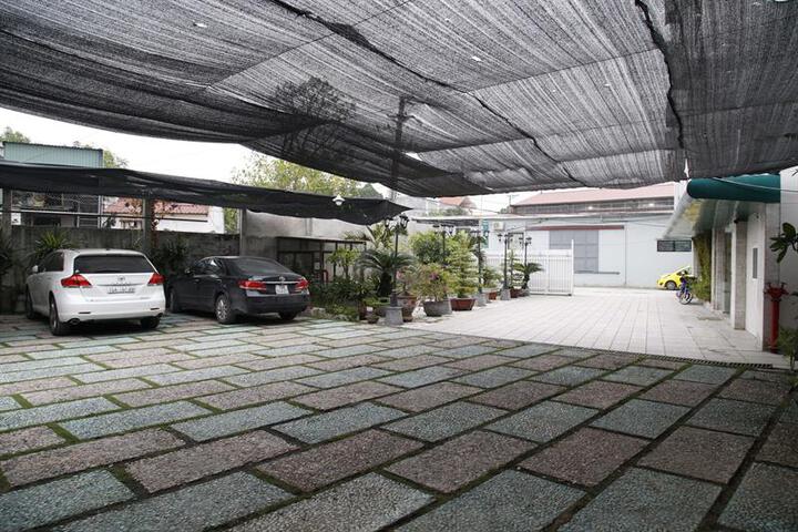 Photo 19