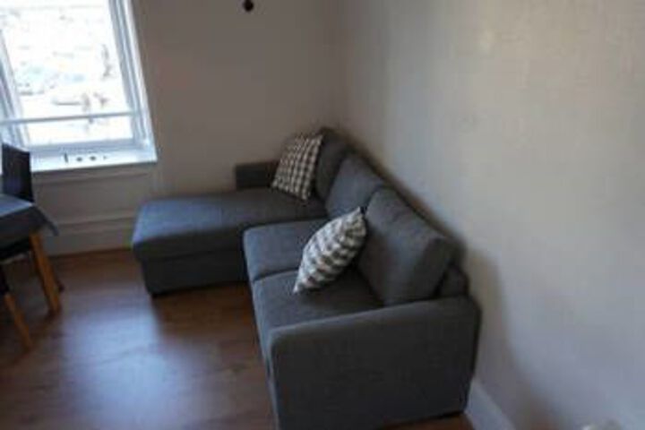 Room 17 of 25