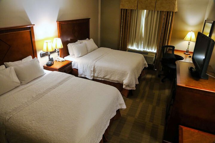 Room 15 of 52