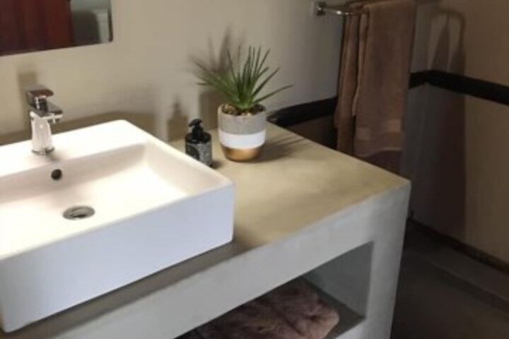 Room 17 of 35