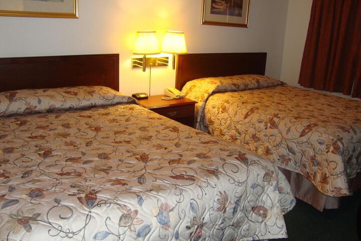 Room 11 of 24