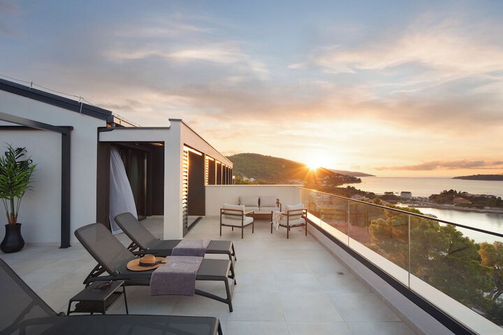 Terrace/Patio 17 of 42