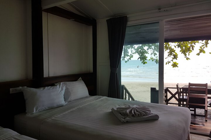 Room 32 of 93