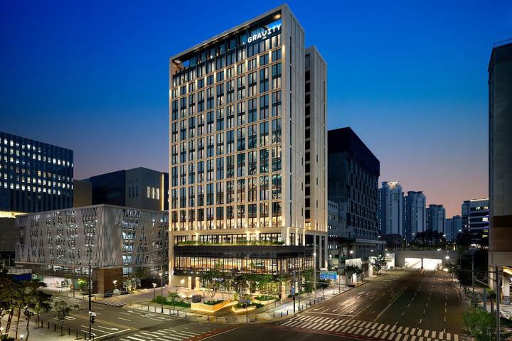 Photo of GRAVITY JOSUN Seoul Pangyo Autograph Collection