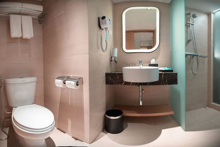 Clean Restrooms