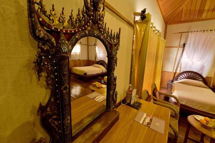 Room 8 of 34