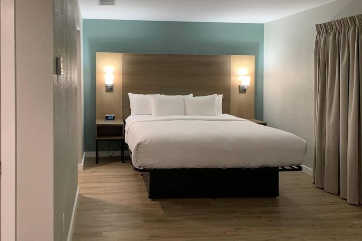 Room 34 of 68