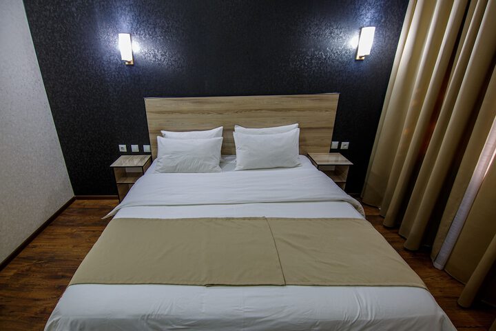 Room 7 of 44