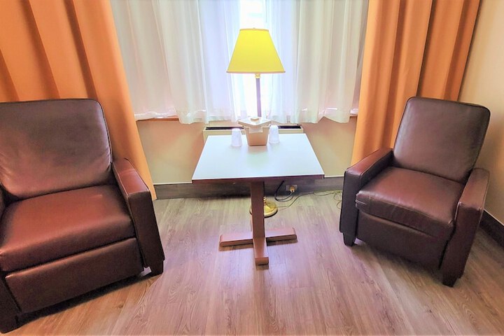 Room 4 of 53