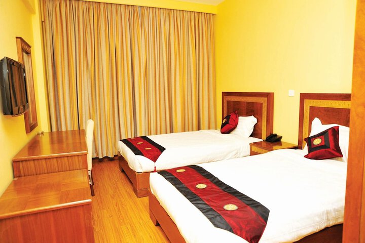 Room 7 of 27