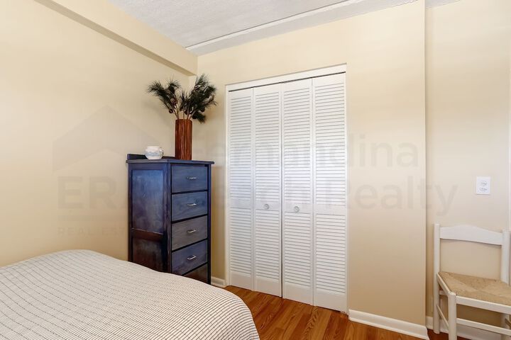 Room 6 of 56