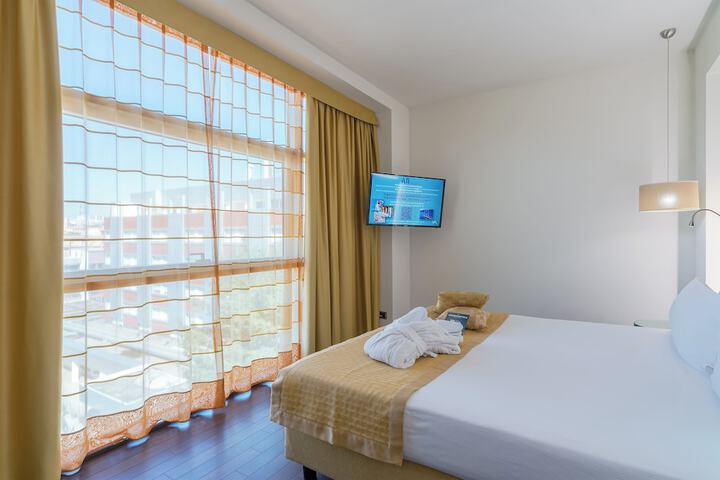 Room 21 of 72
