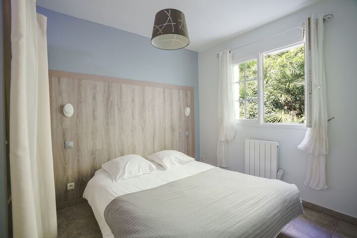Room 4 of 62