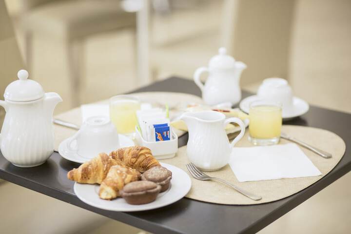 Breakfast/Coffee Service 51 of 75