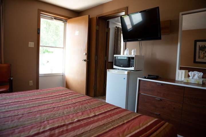 Room 6 of 30